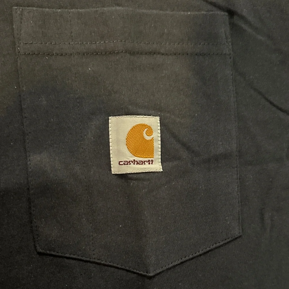 Men’s Carhartt Navy Blue Cotton Pocketed Short Sleeve Tee - Picture 7 of 10
